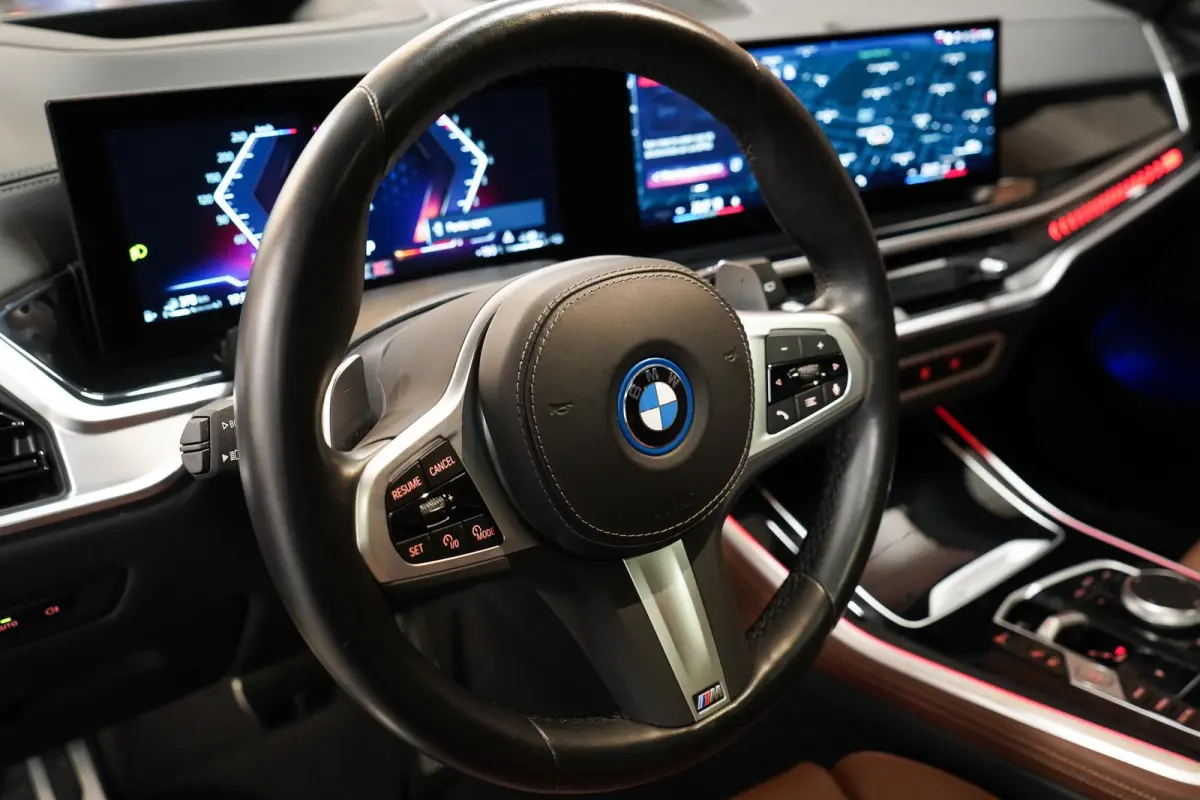 xDrive50e BTW|M-Sport|PANO|HUD|SkyLounge|H&K|Trekhaak