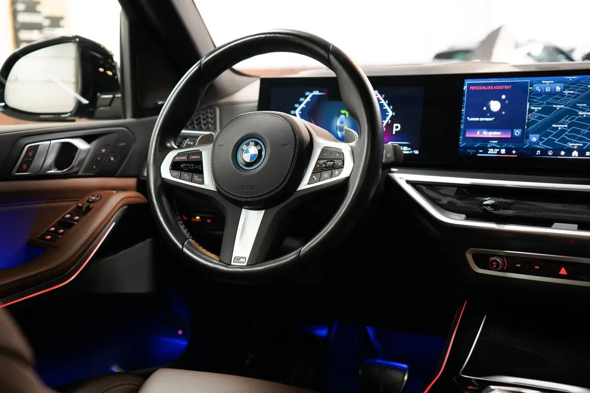 xDrive50e BTW|M-Sport|PANO|HUD|SkyLounge|H&K|Trekhaak