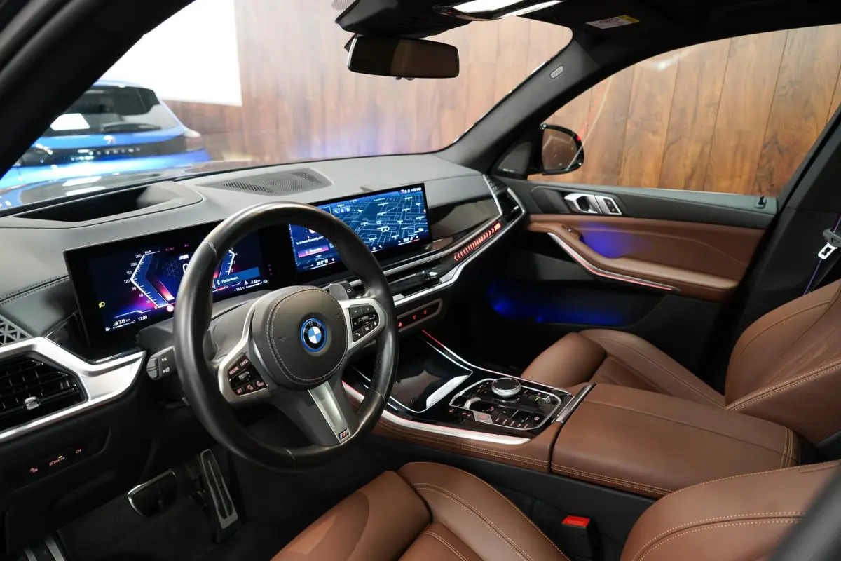 xDrive50e BTW|M-Sport|PANO|HUD|SkyLounge|H&K|Trekhaak