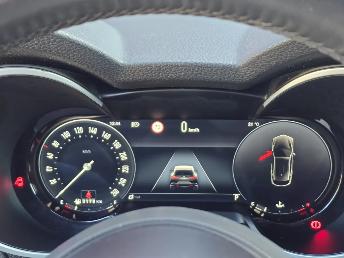2.0 T AWD Veloce | PackDrive Assist | 20" Velgen