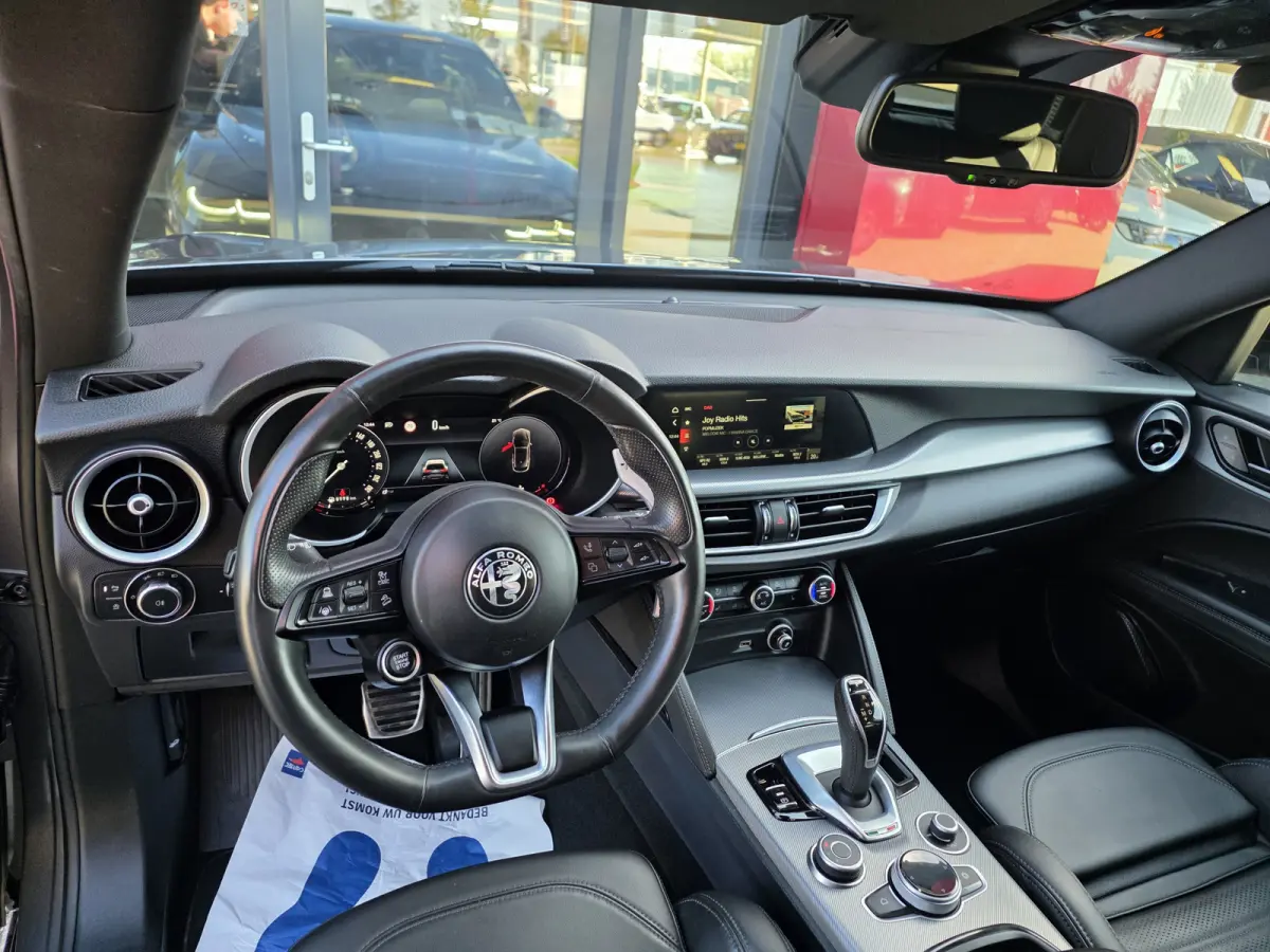2.0 T AWD Veloce | PackDrive Assist | 20" Velgen