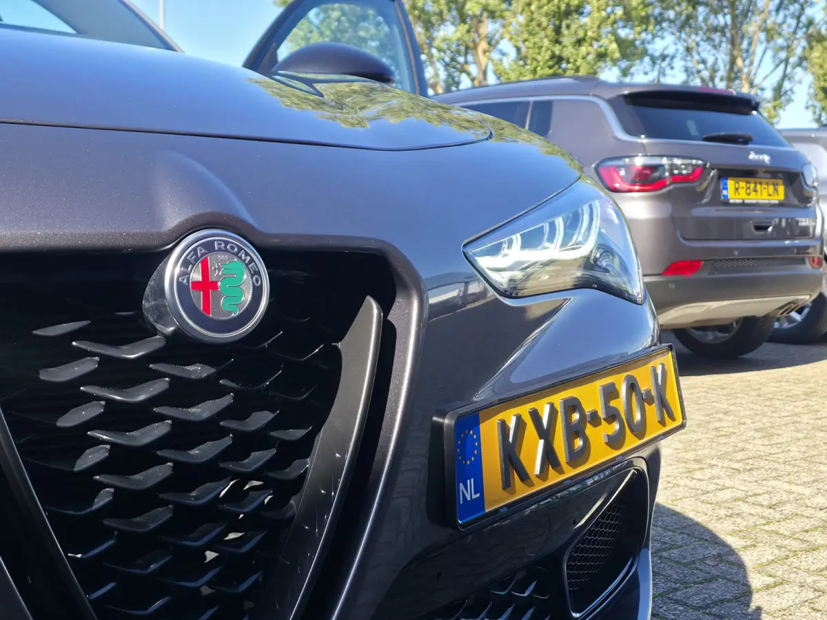 2.0 T AWD Veloce | PackDrive Assist | 20" Velgen