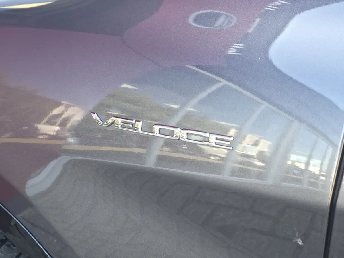 2.0 T AWD Veloce | PackDrive Assist | 20" Velgen