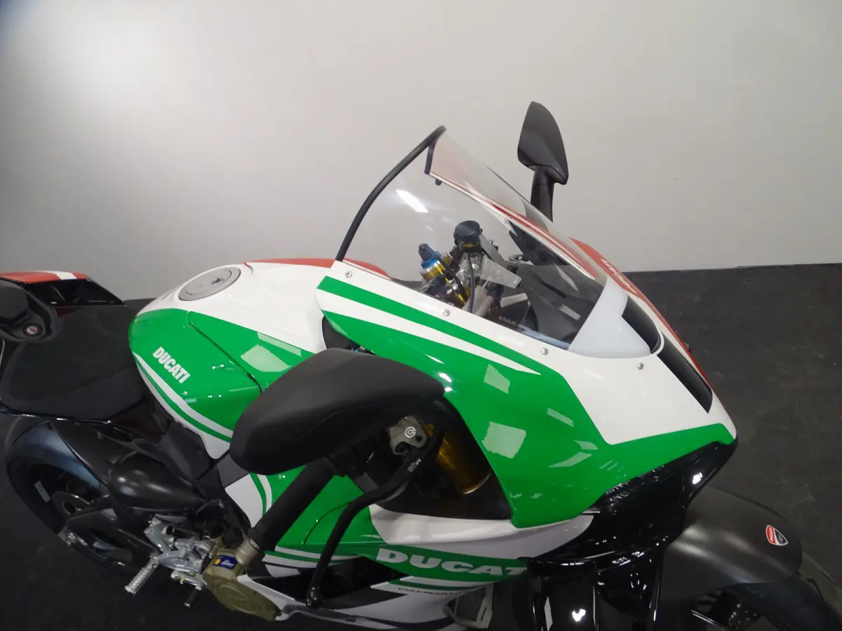 TRICOLORE