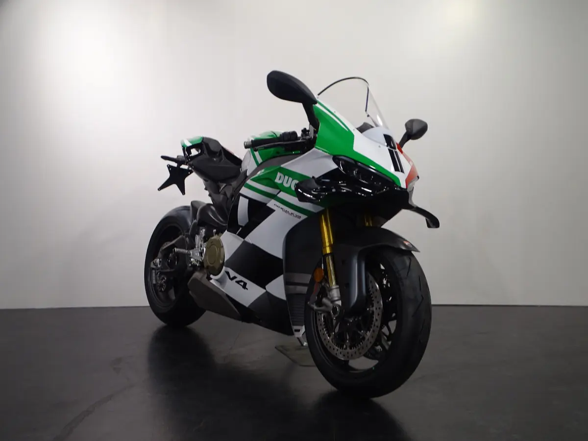 TRICOLORE