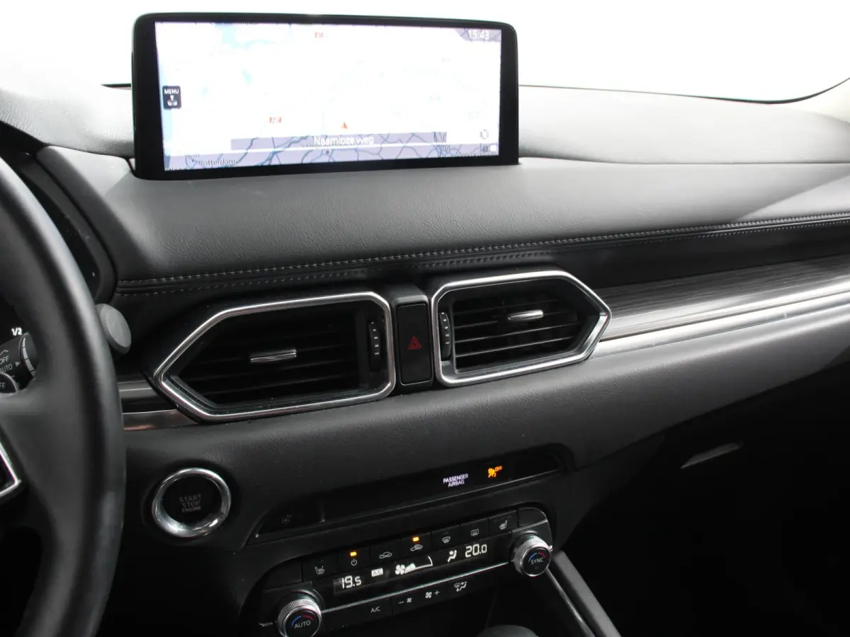 2.0 SkyActiv-G 165pk Automaat Exclusive-Line Navigatie Climate control Adaptieve cruise control Parkeersensoren 360* camera Keyless Verwarmde voorstoelen Stuurverwarming LED Navigatie HUD Bo