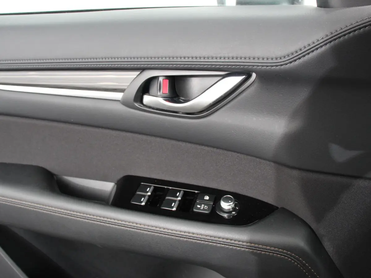 2.0 SkyActiv-G 165pk Automaat Exclusive-Line Navigatie Climate control Adaptieve cruise control Parkeersensoren 360* camera Keyless Verwarmde voorstoelen Stuurverwarming LED Navigatie HUD Bo