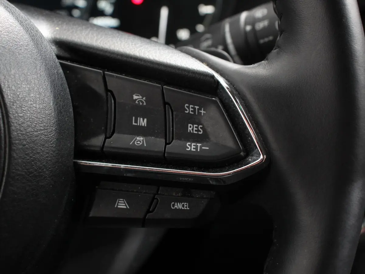 2.0 SkyActiv-G 165pk Automaat Exclusive-Line Navigatie Climate control Adaptieve cruise control Parkeersensoren 360* camera Keyless Verwarmde voorstoelen Stuurverwarming LED Navigatie HUD Bo