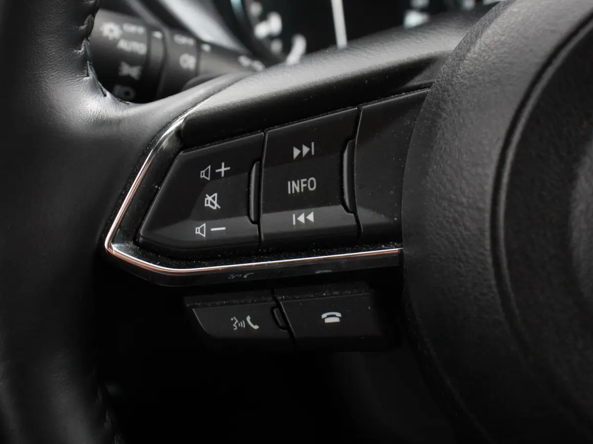 2.0 SkyActiv-G 165pk Automaat Exclusive-Line Navigatie Climate control Adaptieve cruise control Parkeersensoren 360* camera Keyless Verwarmde voorstoelen Stuurverwarming LED Navigatie HUD Bo