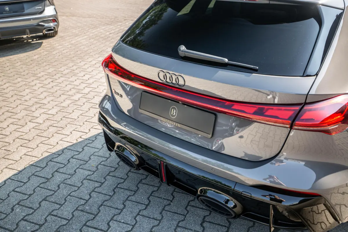 RS5 Avant e-hybrid quattro