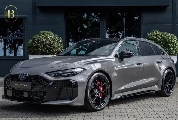 RS5 Avant e-hybrid quattro