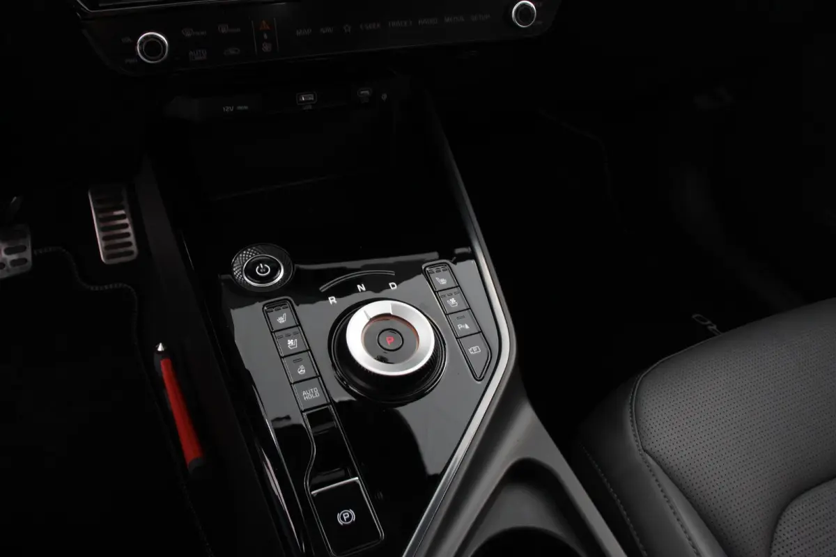 ExecutiveLine 64.8 kWh Navigatie Half Leder Schuif-kantel dak Elektrische bedienbare achterklep DAB Led Camera