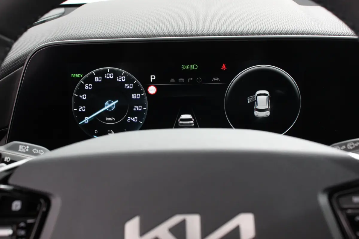 ExecutiveLine 64.8 kWh Navigatie Half Leder Schuif-kantel dak Elektrische bedienbare achterklep DAB Led Camera