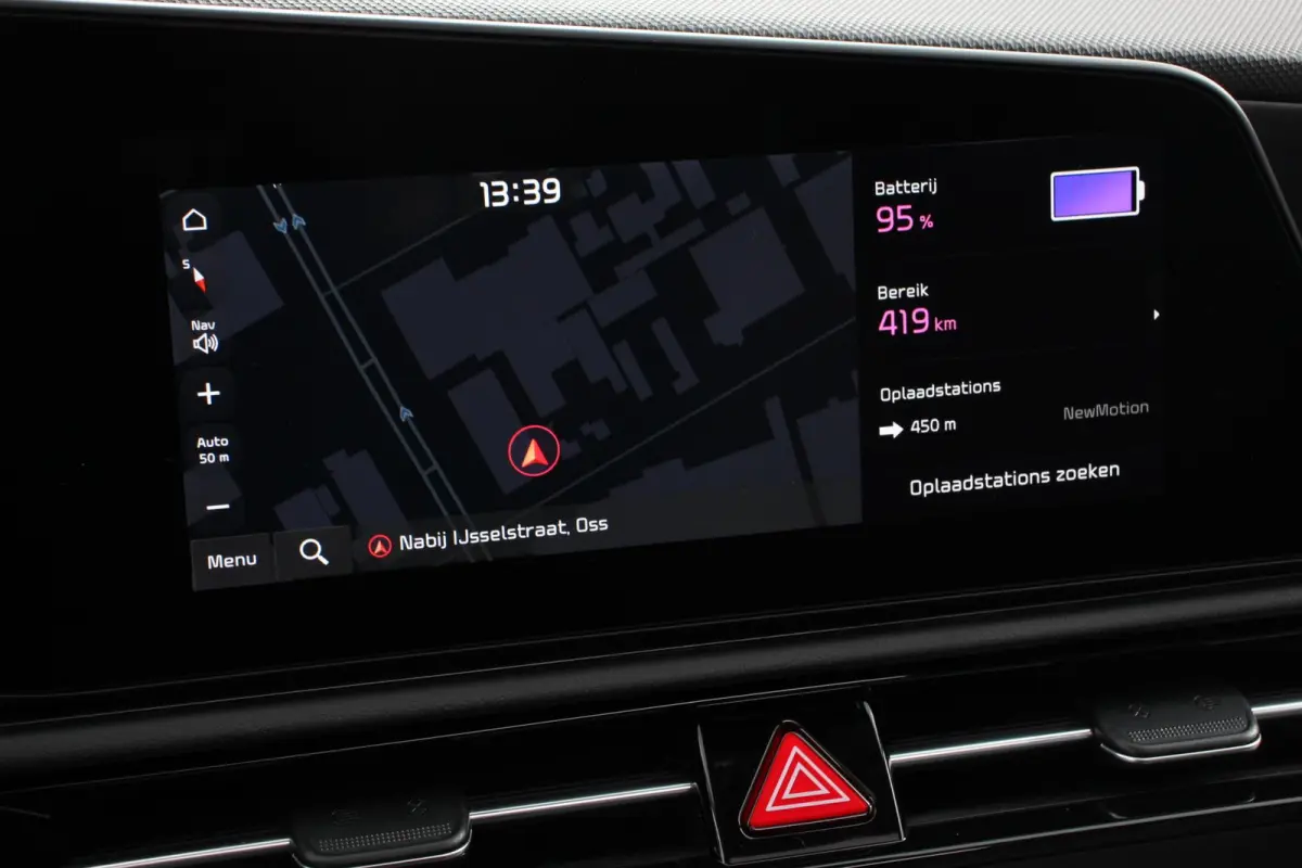 ExecutiveLine 64.8 kWh Navigatie Half Leder Schuif-kantel dak Elektrische bedienbare achterklep DAB Led Camera