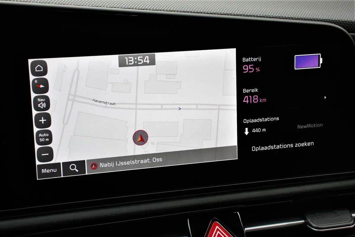 ExecutiveLine 64.8 kWh Navigatie Half Leder Schuif-kantel dak Elektrische bedienbare achterklep DAB Led Camera