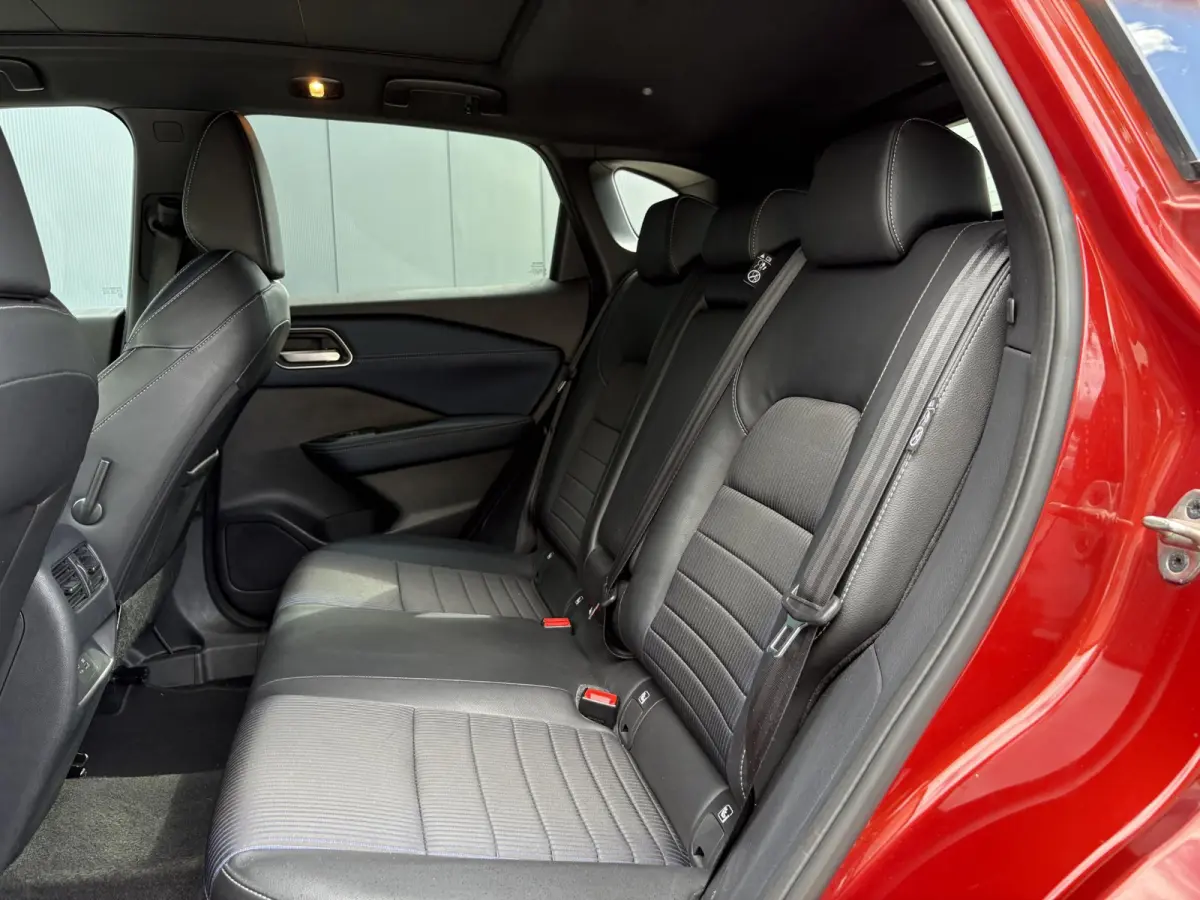 1.3 MHEV Tekna / Panorama dak / Trekhaak 1400kg geremd / Apple CarPlay/Android Auto / Cruise Control / Stoel en stuurverwarming /