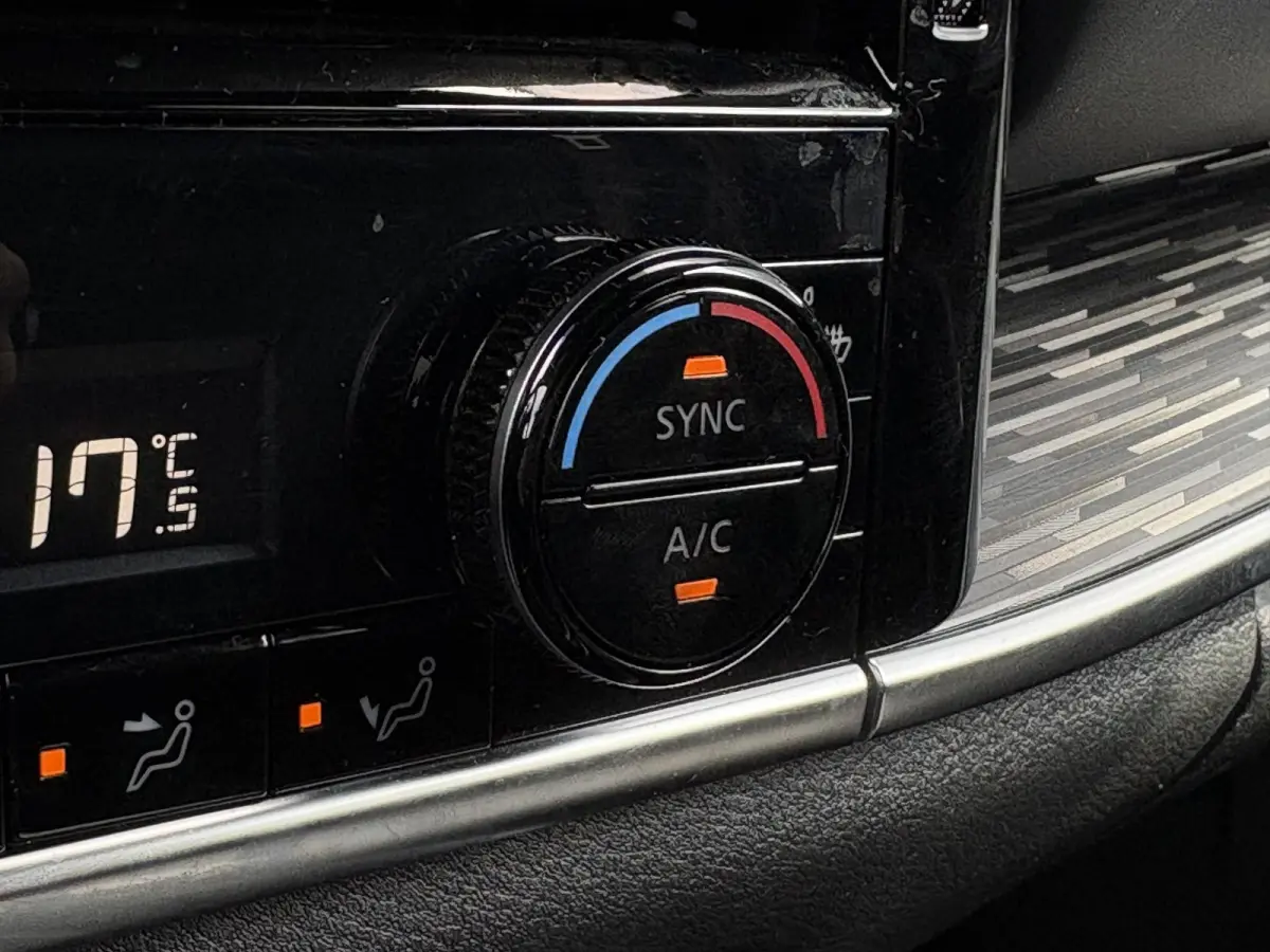1.3 MHEV Tekna / Panorama dak / Trekhaak 1400kg geremd / Apple CarPlay/Android Auto / Cruise Control / Stoel en stuurverwarming /