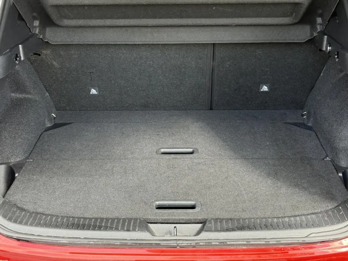 1.3 MHEV Tekna / Panorama dak / Trekhaak 1400kg geremd / Apple CarPlay/Android Auto / Cruise Control / Stoel en stuurverwarming /