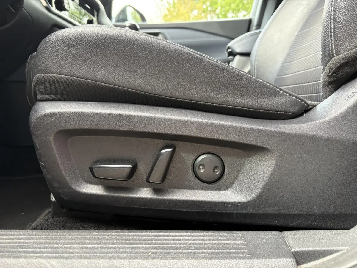 1.3 MHEV Tekna / Panorama dak / Trekhaak 1400kg geremd / Apple CarPlay/Android Auto / Cruise Control / Stoel en stuurverwarming /