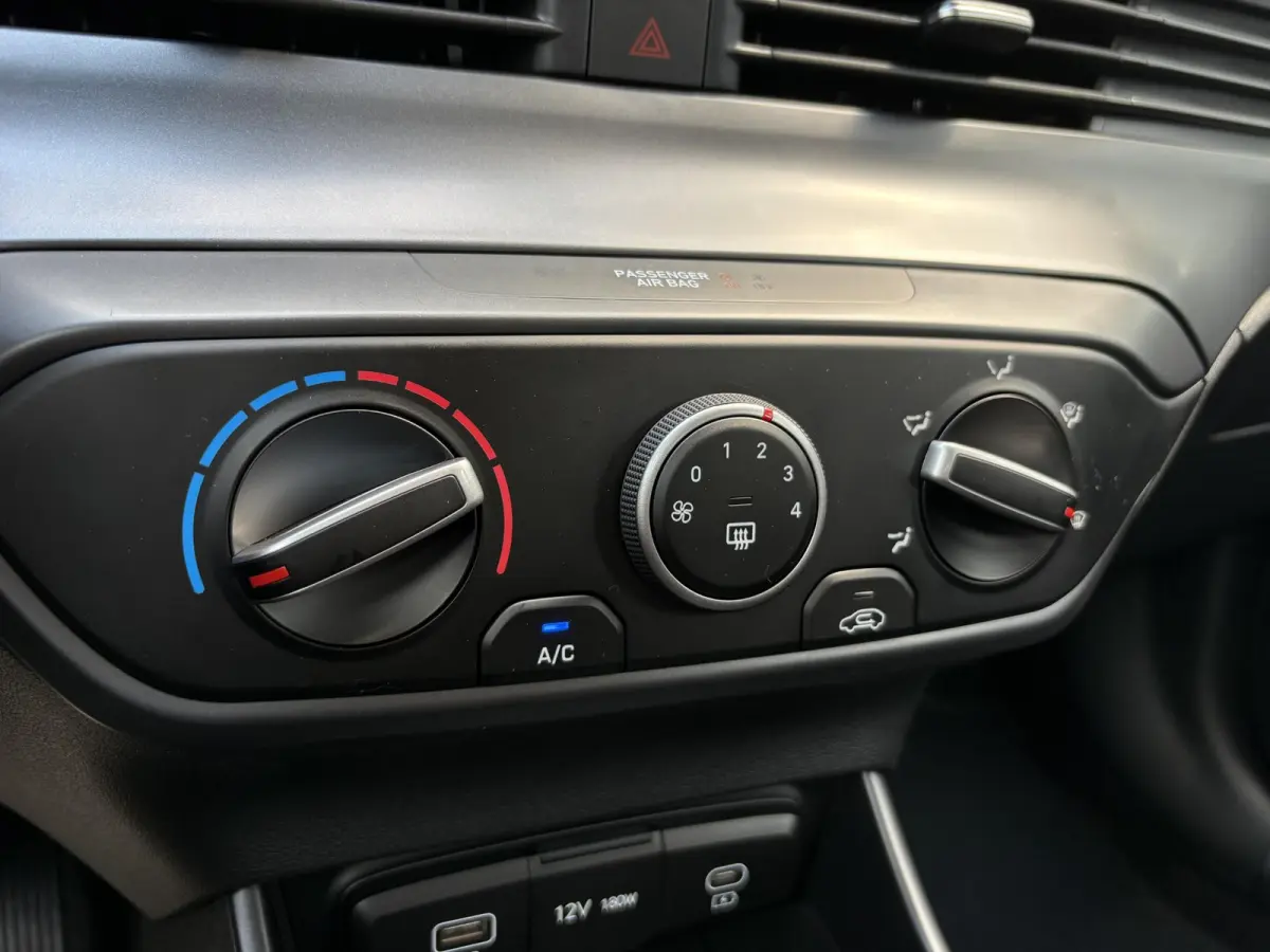 1.0 T-GDI E-Motion / Uit Voorraad Leverbaar / Snel Rijden / Navigatie / Cruise Control Adaptief / Apple Carplay/Android Auto /