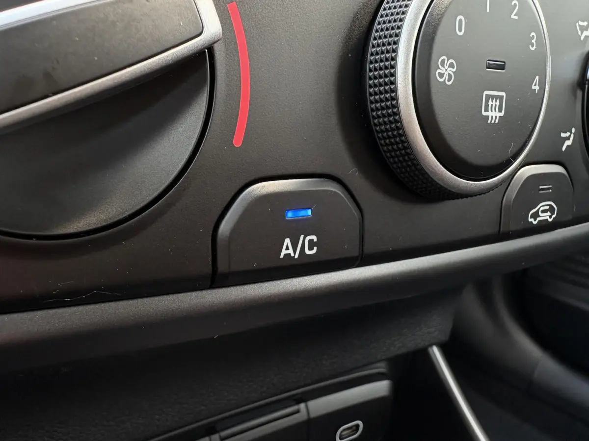 1.0 T-GDI E-Motion / Uit Voorraad Leverbaar / Snel Rijden / Navigatie / Cruise Control Adaptief / Apple Carplay/Android Auto /