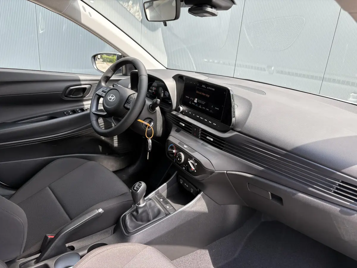 1.0 T-GDI E-Motion / Uit Voorraad Leverbaar / Snel Rijden / Navigatie / Cruise Control Adaptief / Apple Carplay/Android Auto /