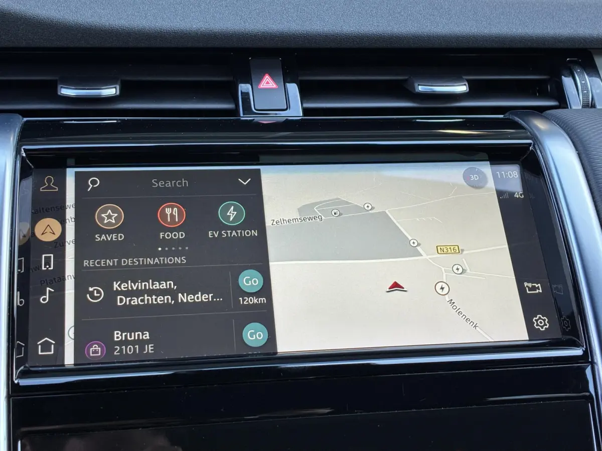 P300e 1.5 R-Dynamic HSE / Dealer Onderhouden / NL auto / Afneembare Trekhaak (1.600KG) / PHEV / AWD / All-Season Banden / Achteruitrijcamera / Adaptieve Cruise Control / MERIDIAN Audio /