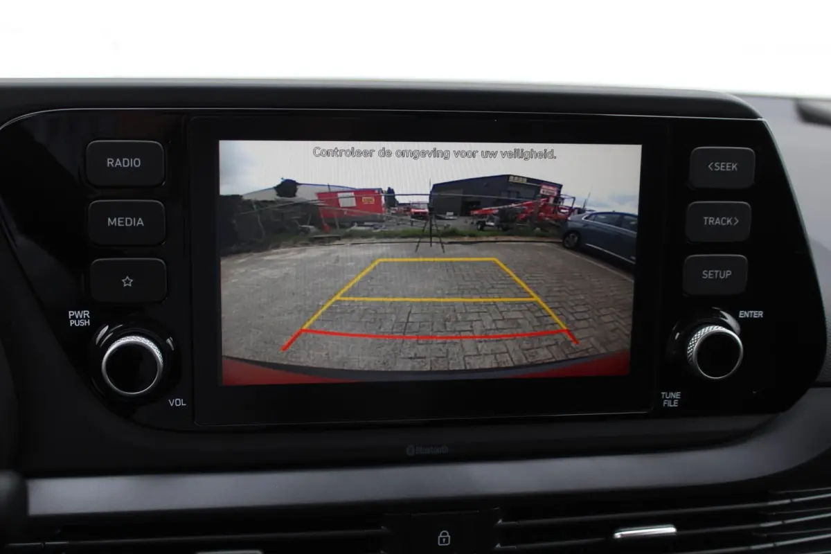 1.0 T-GDI Comfort / Navigatie middels Apple Carplay & Android Auto / Airco / Cruise Control / Lichtsensor / Lane Assist /