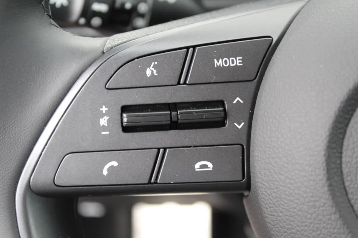 1.0 T-GDI Comfort / Navigatie middels Apple Carplay & Android Auto / Airco / Cruise Control / Lichtsensor / Lane Assist /