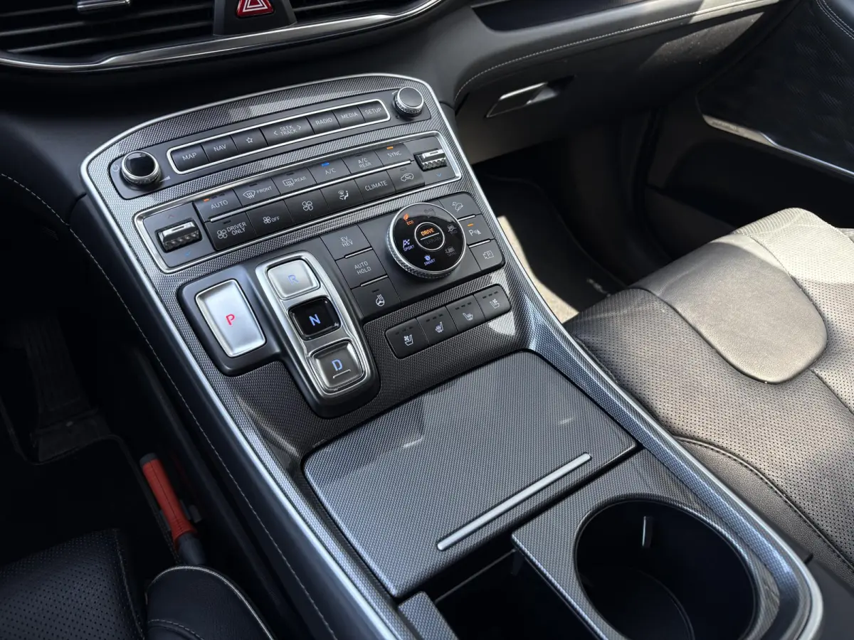 1.6 T-GDI PHEV Premium Sky 7p. SOH 100% / Elektrisch glazen panorama-dak / Automaat / All-season banden / Navigatie / Apple Carplay/Android Auto / Stoel verwarming/verkoeling / Airco separaa