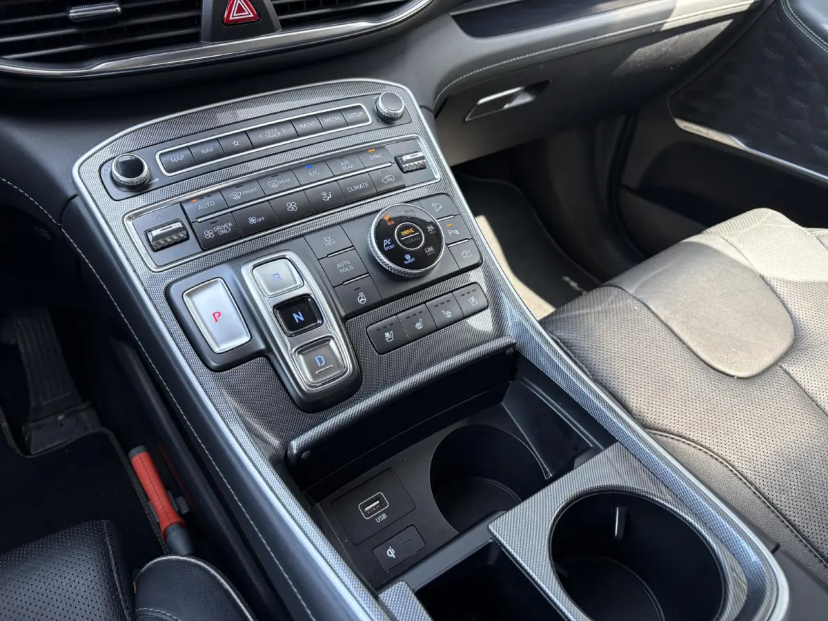 1.6 T-GDI PHEV Premium Sky 7p. SOH 100% / Elektrisch glazen panorama-dak / Automaat / All-season banden / Navigatie / Apple Carplay/Android Auto / Stoel verwarming/verkoeling / Airco separaa