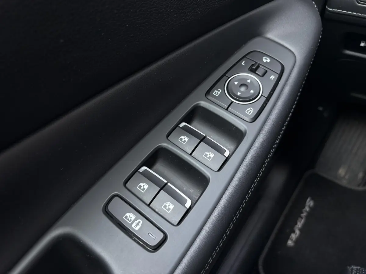 1.6 T-GDI PHEV Premium Sky 7p. SOH 100% / Elektrisch glazen panorama-dak / Automaat / All-season banden / Navigatie / Apple Carplay/Android Auto / Stoel verwarming/verkoeling / Airco separaa