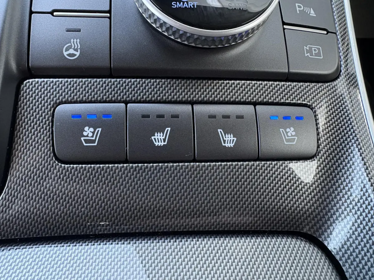 1.6 T-GDI PHEV Premium Sky 7p. SOH 100% / Elektrisch glazen panorama-dak / Automaat / All-season banden / Navigatie / Apple Carplay/Android Auto / Stoel verwarming/verkoeling / Airco separaa