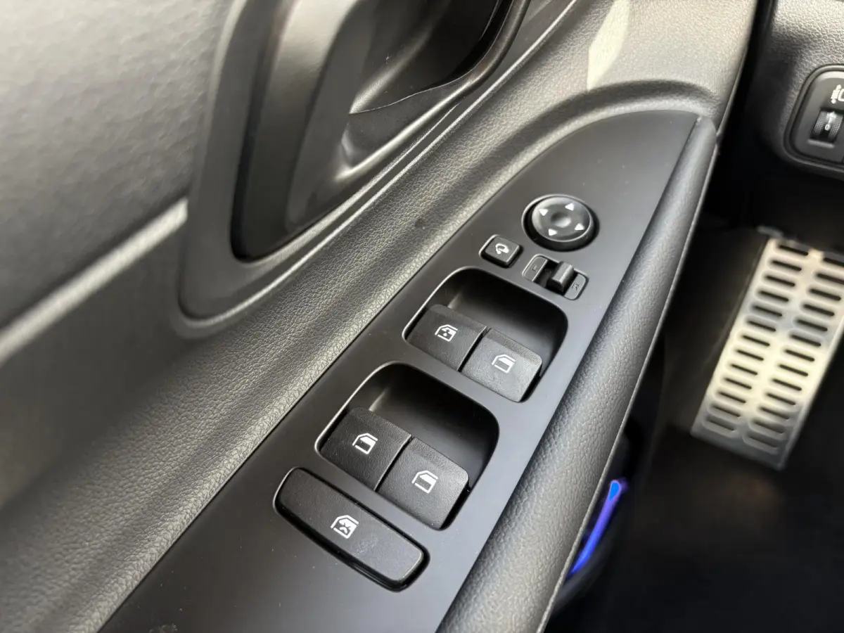 1.0 T-GDI Comfort / Two-tone / Navigatie / Cruise Control / Airco / Camera / Lane Assist /