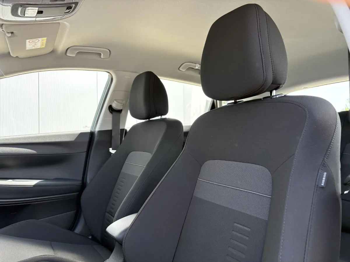 1.0 T-GDI Comfort / Two-tone / Navigatie / Cruise Control / Airco / Camera / Lane Assist /