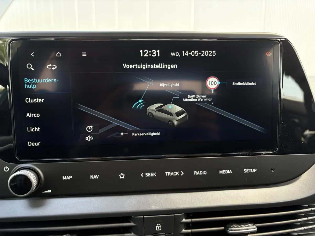 1.0 T-GDI Comfort / Two-tone / Navigatie / Cruise Control / Airco / Camera / Lane Assist /