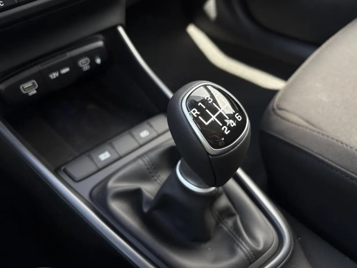 1.0 T-GDI Comfort / Two-tone / Navigatie / Cruise Control / Airco / Camera / Lane Assist /