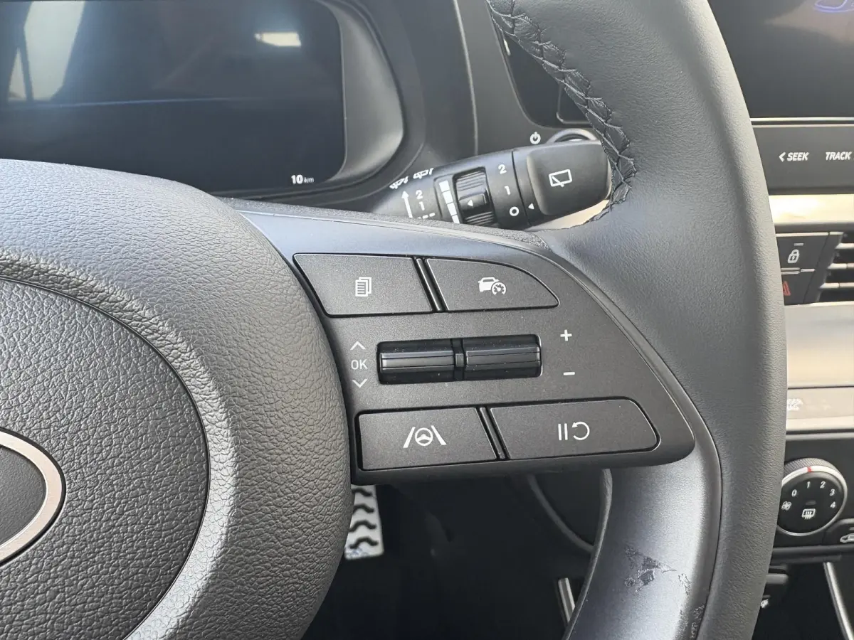 1.0 T-GDI Comfort / Two-tone / Navigatie / Cruise Control / Airco / Camera / Lane Assist /