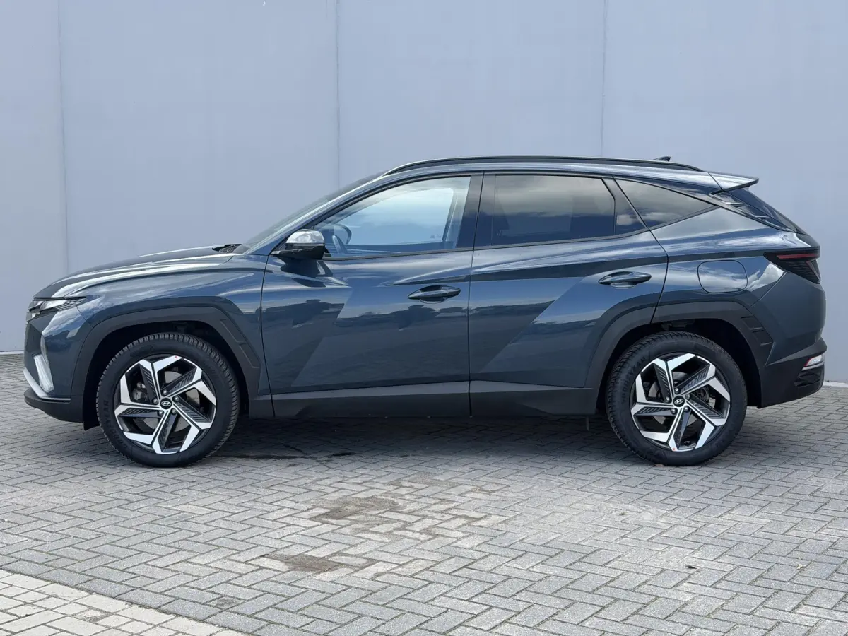 1.6 T-GDI PHEV Comfort Smart 4WD / Dealer Onderhouden / Fabrieksgarantie tot 9-2028 / Navigatie / Adaptieve Cruise / Stoel & Stuurwiel Verwarming / Keyless /