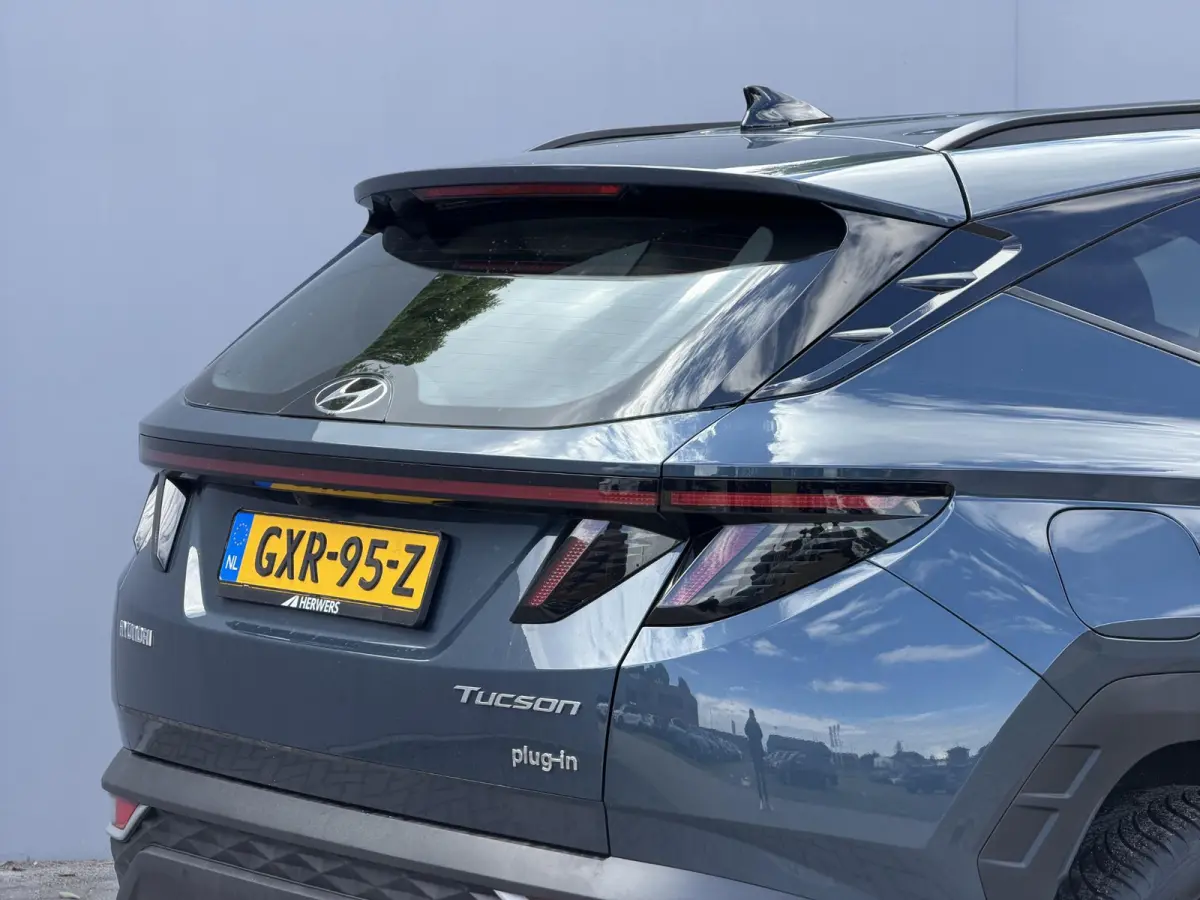 1.6 T-GDI PHEV Comfort Smart 4WD / Dealer Onderhouden / Fabrieksgarantie tot 9-2028 / Navigatie / Adaptieve Cruise / Stoel & Stuurwiel Verwarming / Keyless /