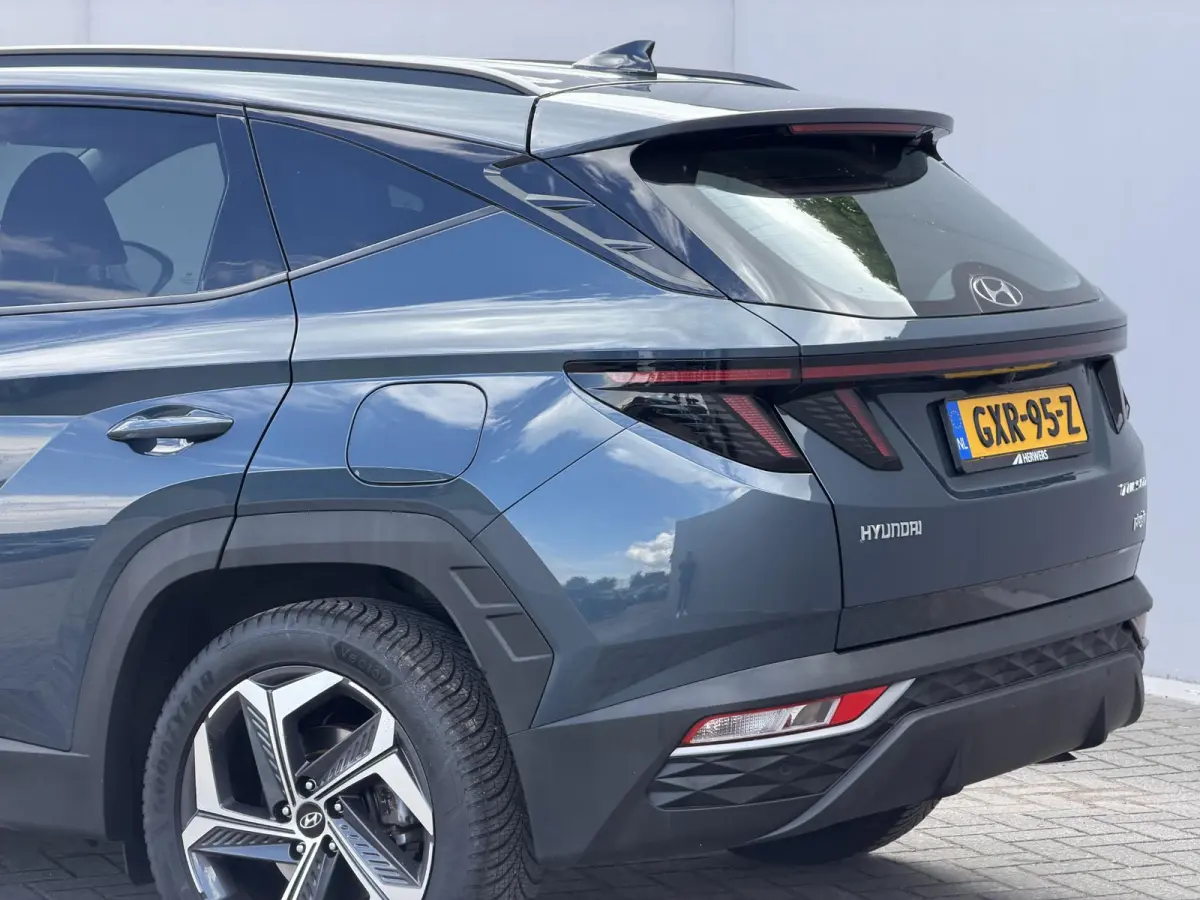 1.6 T-GDI PHEV Comfort Smart 4WD / Dealer Onderhouden / Fabrieksgarantie tot 9-2028 / Navigatie / Adaptieve Cruise / Stoel & Stuurwiel Verwarming / Keyless /
