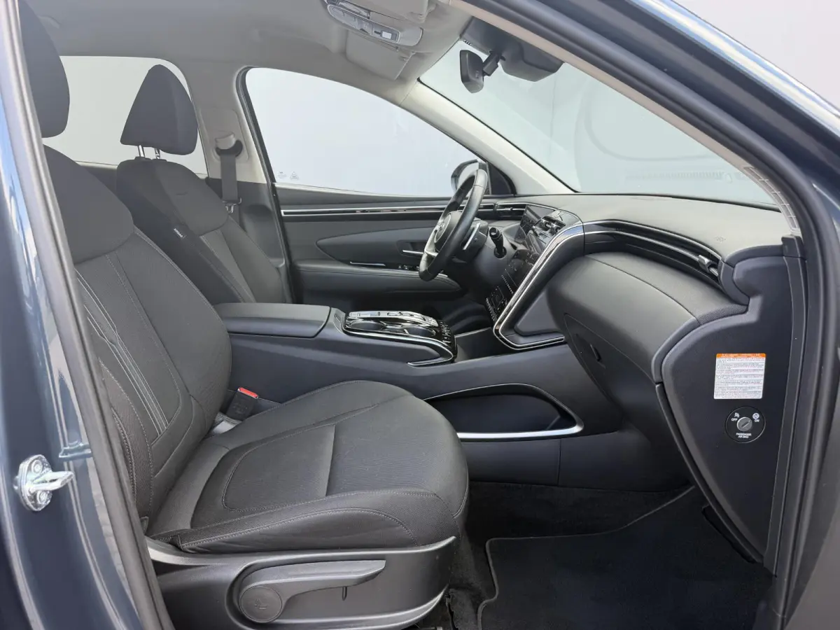 1.6 T-GDI PHEV Comfort Smart 4WD / Dealer Onderhouden / Fabrieksgarantie tot 9-2028 / Navigatie / Adaptieve Cruise / Stoel & Stuurwiel Verwarming / Keyless /