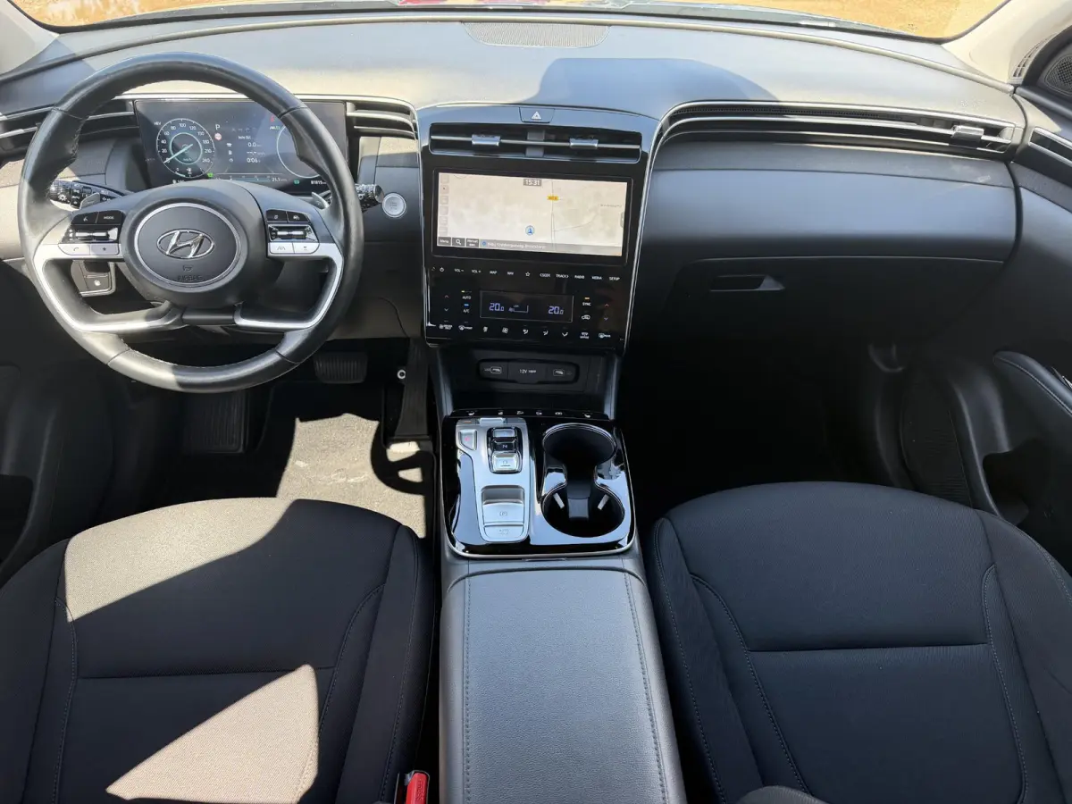 1.6 T-GDI PHEV Comfort Smart 4WD / Dealer Onderhouden / Fabrieksgarantie tot 9-2028 / Navigatie / Adaptieve Cruise / Stoel & Stuurwiel Verwarming / Keyless /