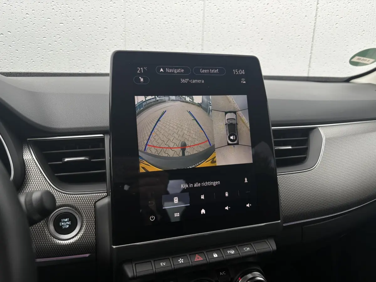 1.6 E-Tech Hybrid 145 Intens / Cruise controle / Electronic climate controle / Navigatie / Stof/kunstlederen bekleding /