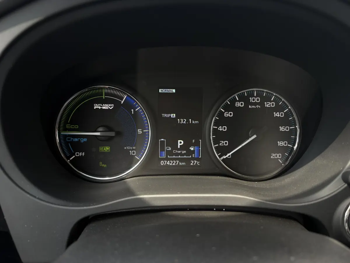 2.4 PHEV Intense+ / Stoel/Stuurverwarming / Climate control / Glazen schuif-/kanteldak / Trekhaak geremd trekgewicht 1500 kg / Navigatie / Bluetooth /