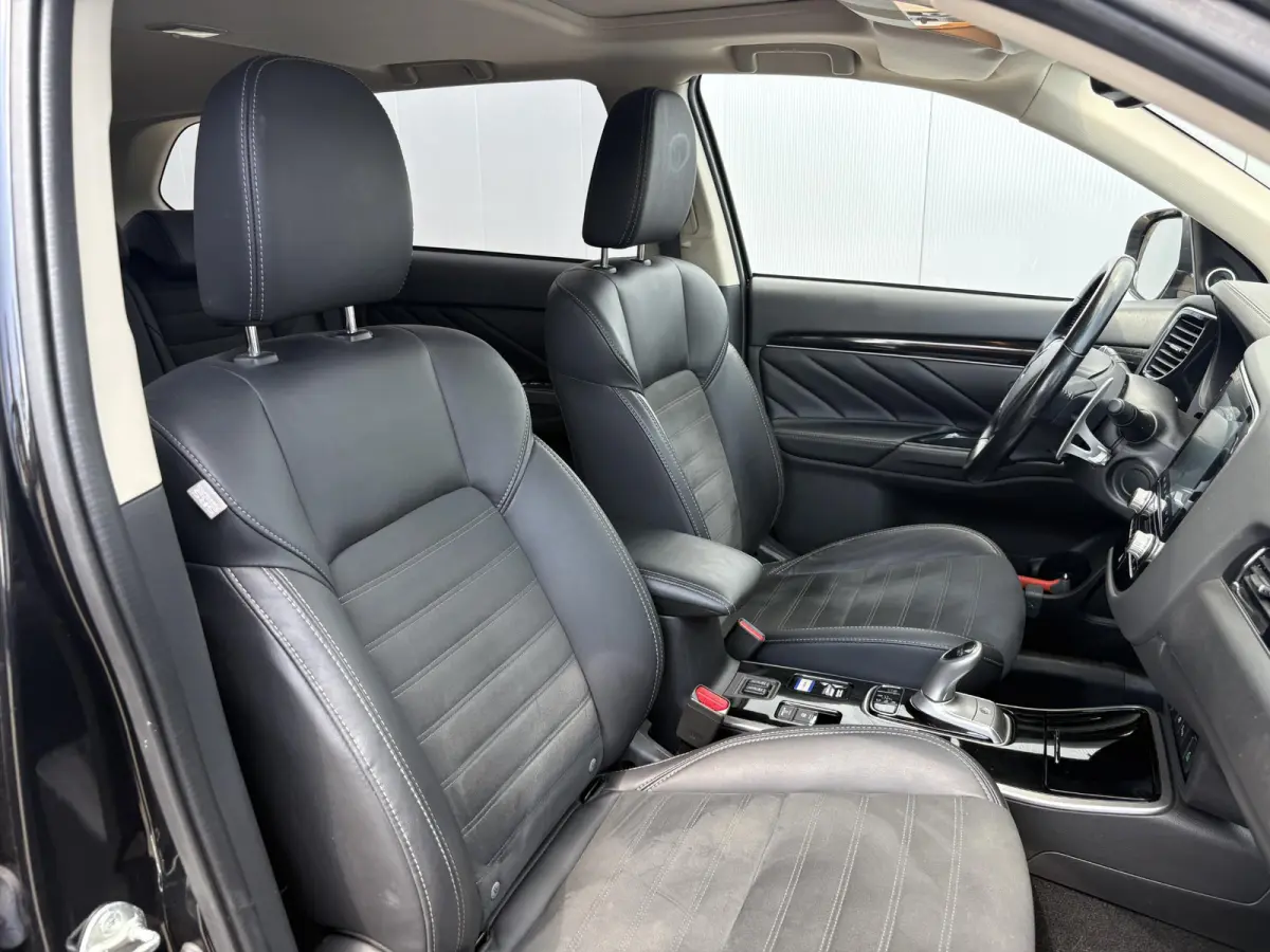 2.4 PHEV Intense+ / Stoel/Stuurverwarming / Climate control / Glazen schuif-/kanteldak / Trekhaak geremd trekgewicht 1500 kg / Navigatie / Bluetooth /