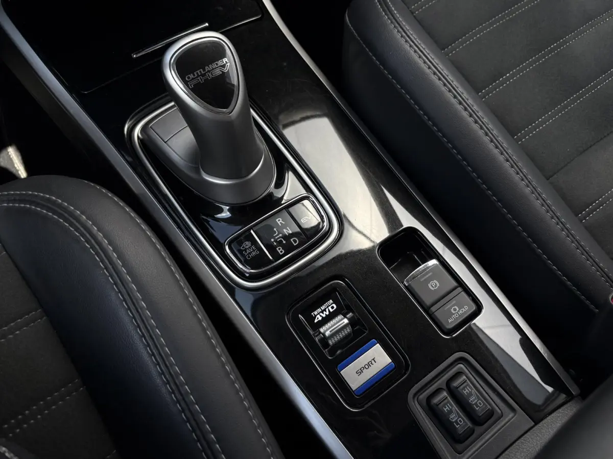 2.4 PHEV Intense+ / Stoel/Stuurverwarming / Climate control / Glazen schuif-/kanteldak / Trekhaak geremd trekgewicht 1500 kg / Navigatie / Bluetooth /