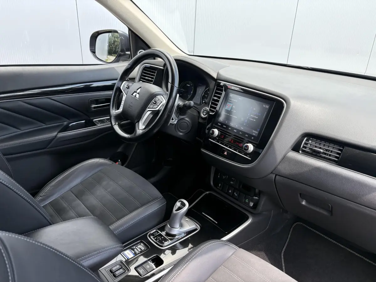 2.4 PHEV Intense+ / Stoel/Stuurverwarming / Climate control / Glazen schuif-/kanteldak / Trekhaak geremd trekgewicht 1500 kg / Navigatie / Bluetooth /