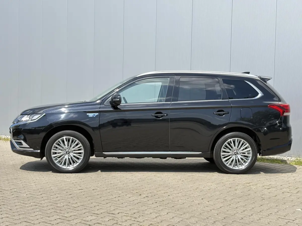 2.4 PHEV Intense+ / Stoel/Stuurverwarming / Climate control / Glazen schuif-/kanteldak / Trekhaak geremd trekgewicht 1500 kg / Navigatie / Bluetooth /