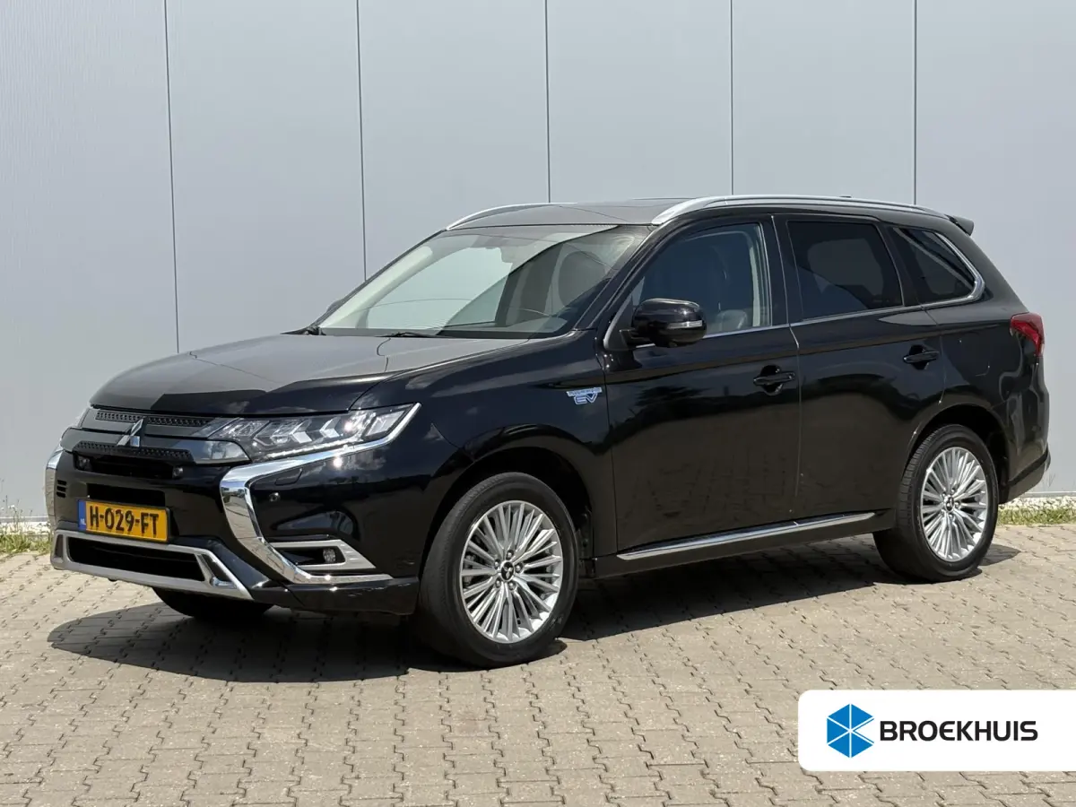 2.4 PHEV Intense+ / Stoel/Stuurverwarming / Climate control / Glazen schuif-/kanteldak / Trekhaak geremd trekgewicht 1500 kg / Navigatie / Bluetooth /